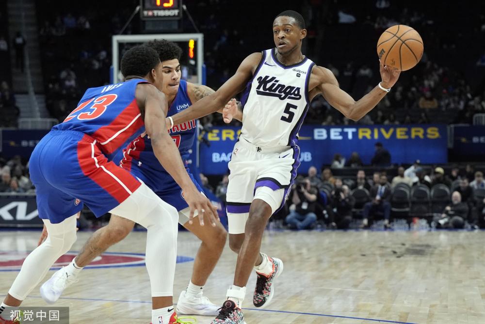 他依然是更 他依然是更